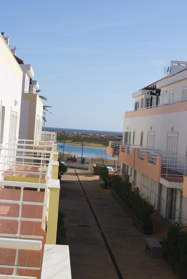 Duplex Em Cabanas Apartment กาบานัส เด ตาวีรา ภายนอก รูปภาพ